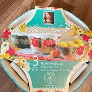 The Pioneer Woman Floral Nesting Bowl Set - Red and Green